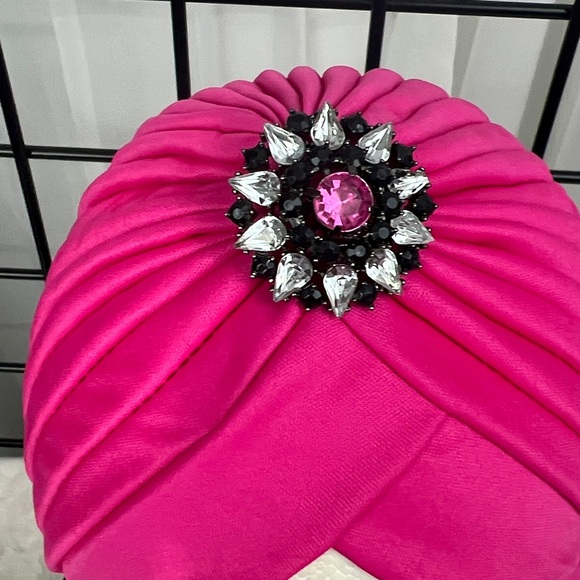 NWT Fuchsia Jewel Turban Headwrap with Brooch - Women's Accessory - Picture 2 of 4